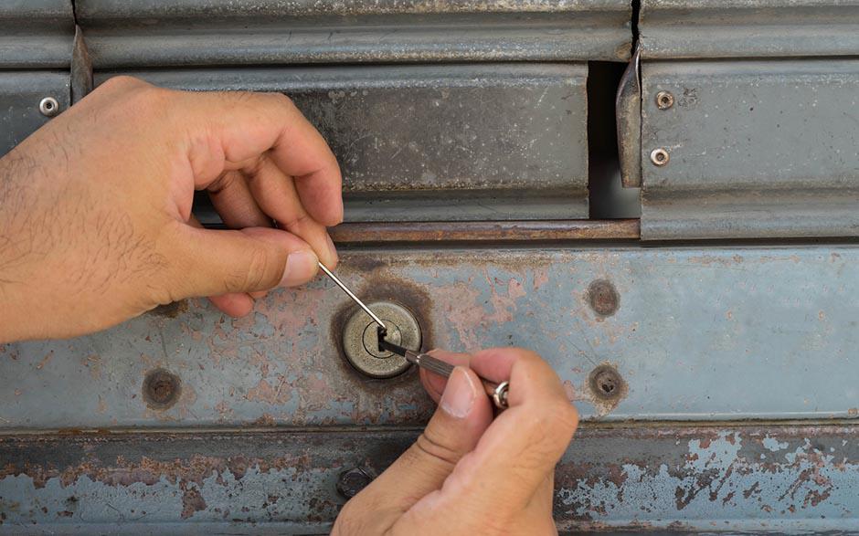 changer une serrure de porte Vanves
