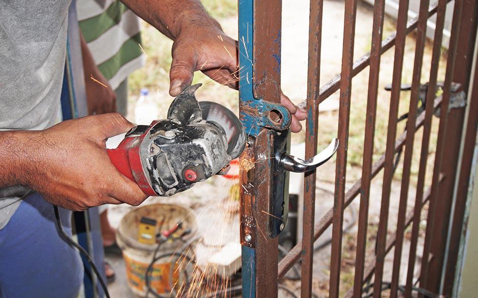 changer une serrure de porte Vanves